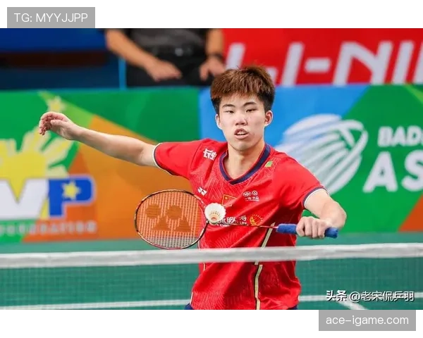 翁泓阳这生活简直两重天,训练场上严肃得像老师,休息室却能秒变逗比大佬! 翁泓阳这生活简直两重天,训练场上严肃得像老师,休息室却能秒变逗比大佬!